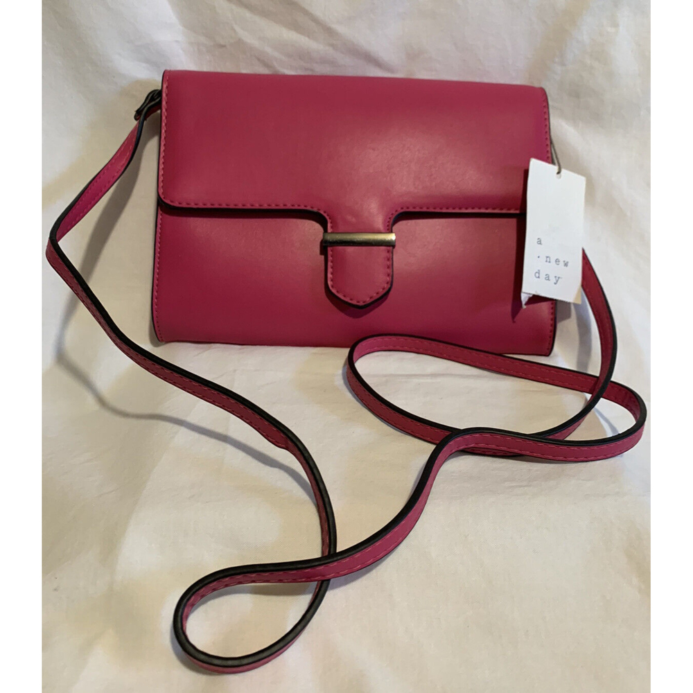 A New Day Pink Flap Closure Clutch W/detachable Crossbody Strap Purse NWT